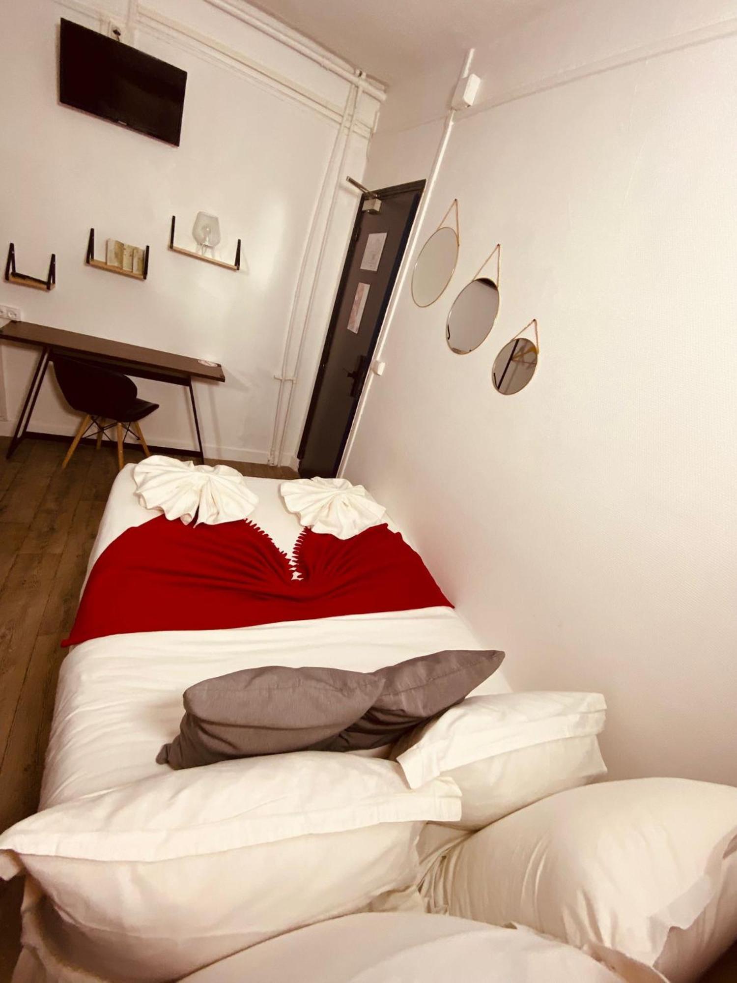 Hotel Louvain Paris Rum bild