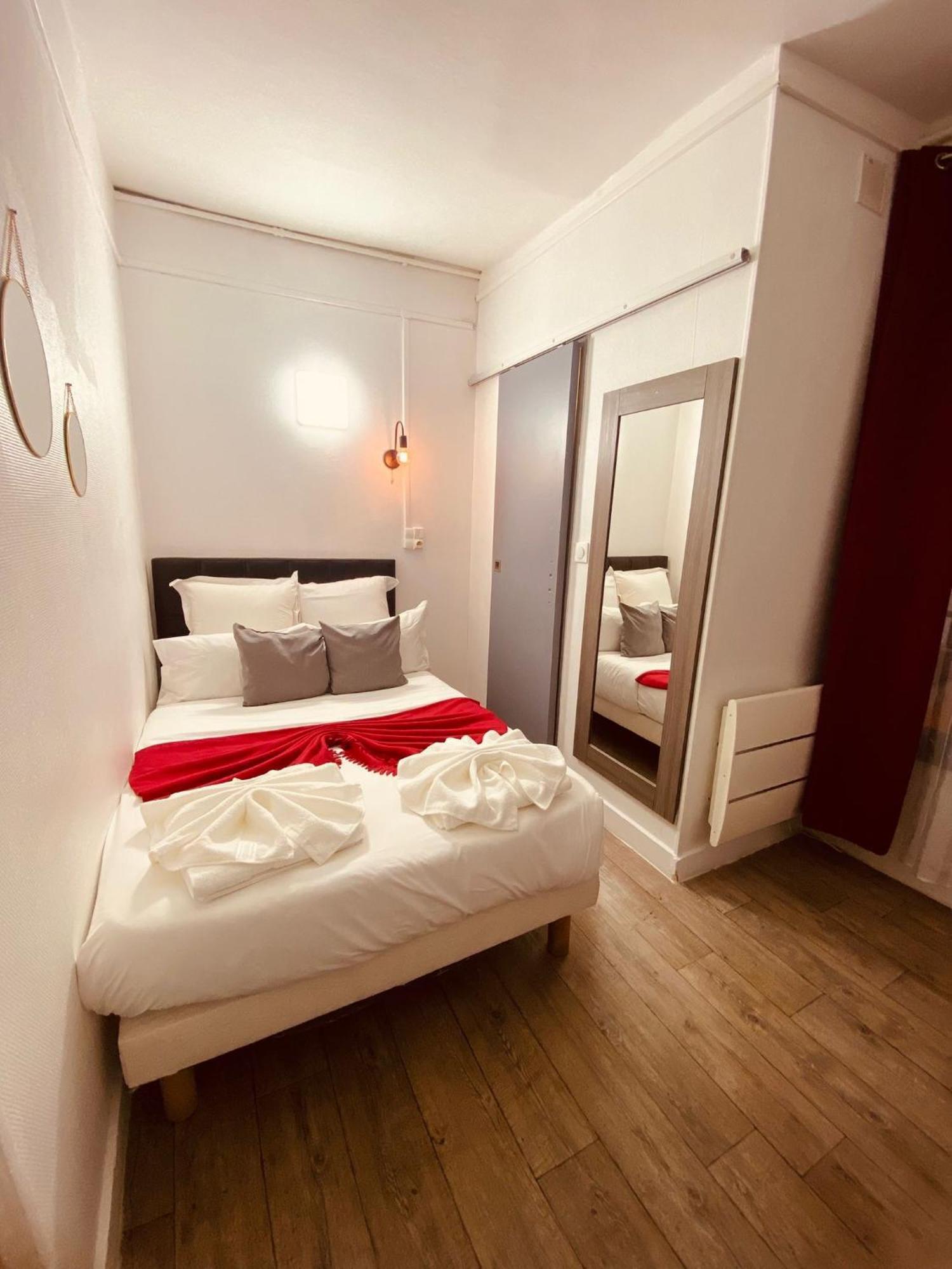 Hotel Louvain Paris Rum bild